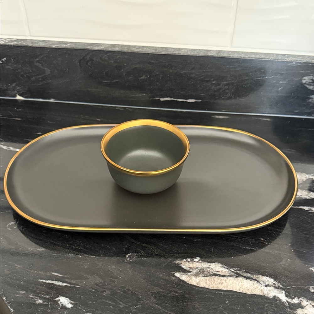 Elegant Black and Gold Serving Dip Set  brand new